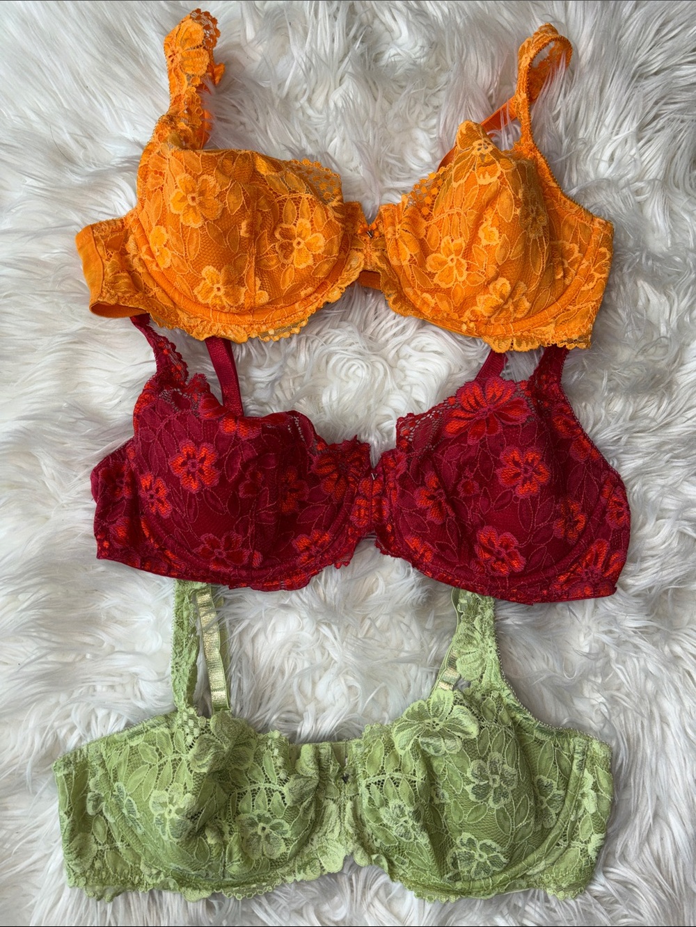 (3) Victoria’s Secret lace bras